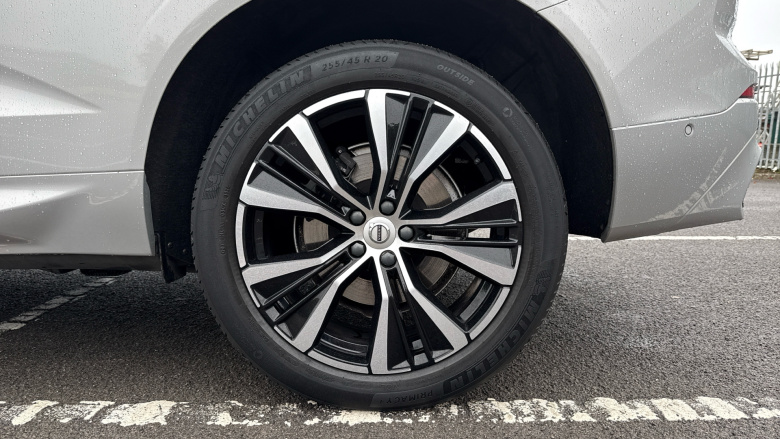 Volvo XC60 2.0 B4D Plus Dark 5dr AWD Geartronic Diesel Estate